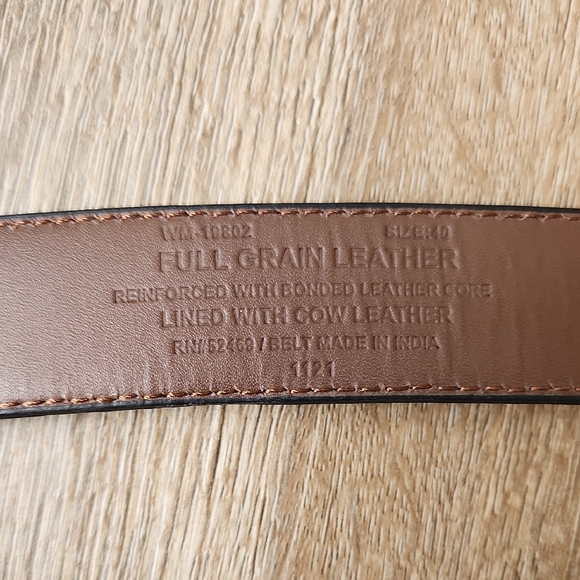 Black Leather Belt with Polished Buckle - Picture 6 of 6